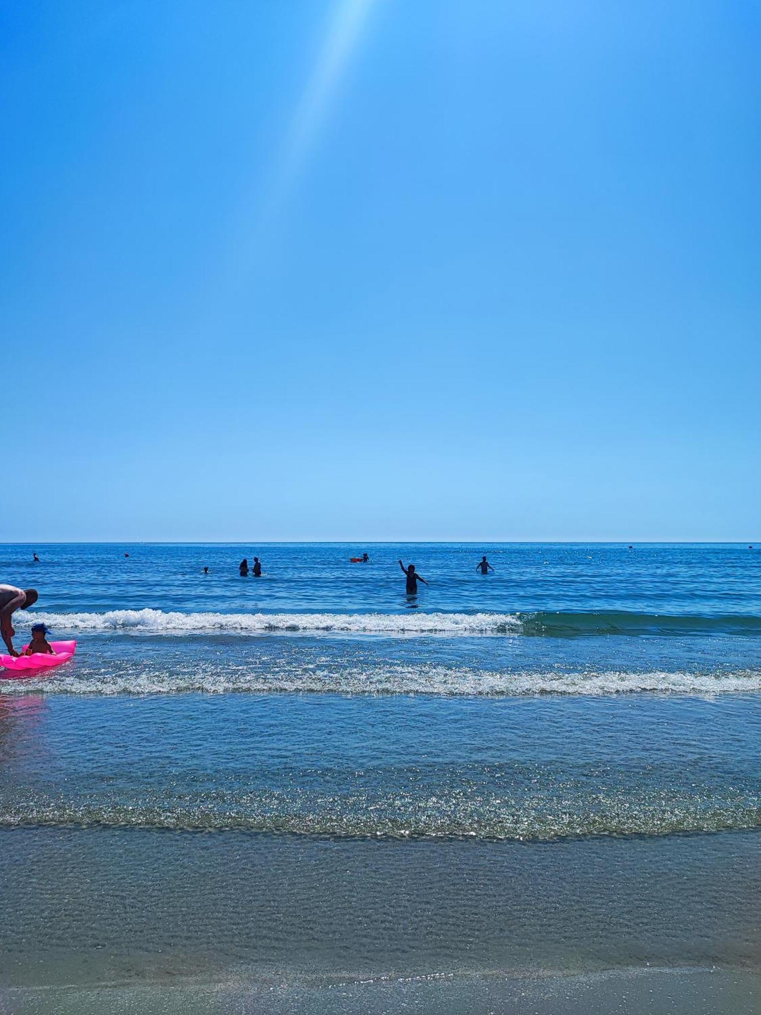 Apartament Studio Teo Blue In Mamaia Nord Năvodari Kültér fotó